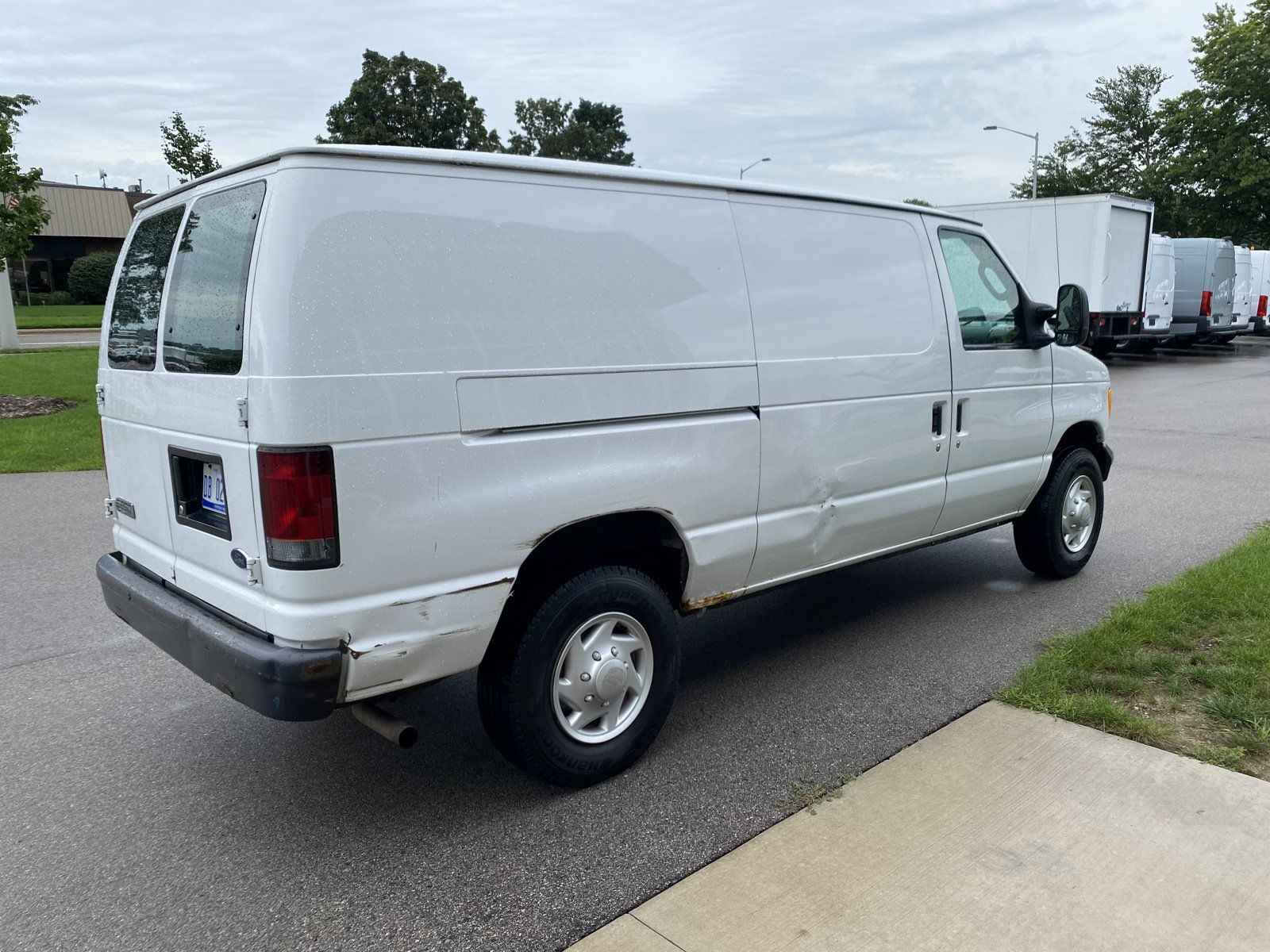 Used 2007 Ford E-250 and Econoline 250 RWD image 3