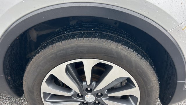 Certified 2019 Buick Encore Essence AWD/4WD image 39