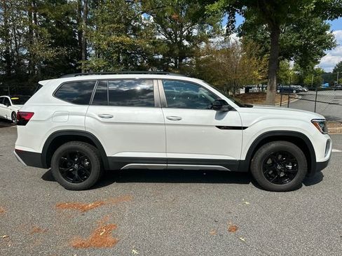 New 2026 Volkswagen Atlas Peak Edition AWD/4WD image 8