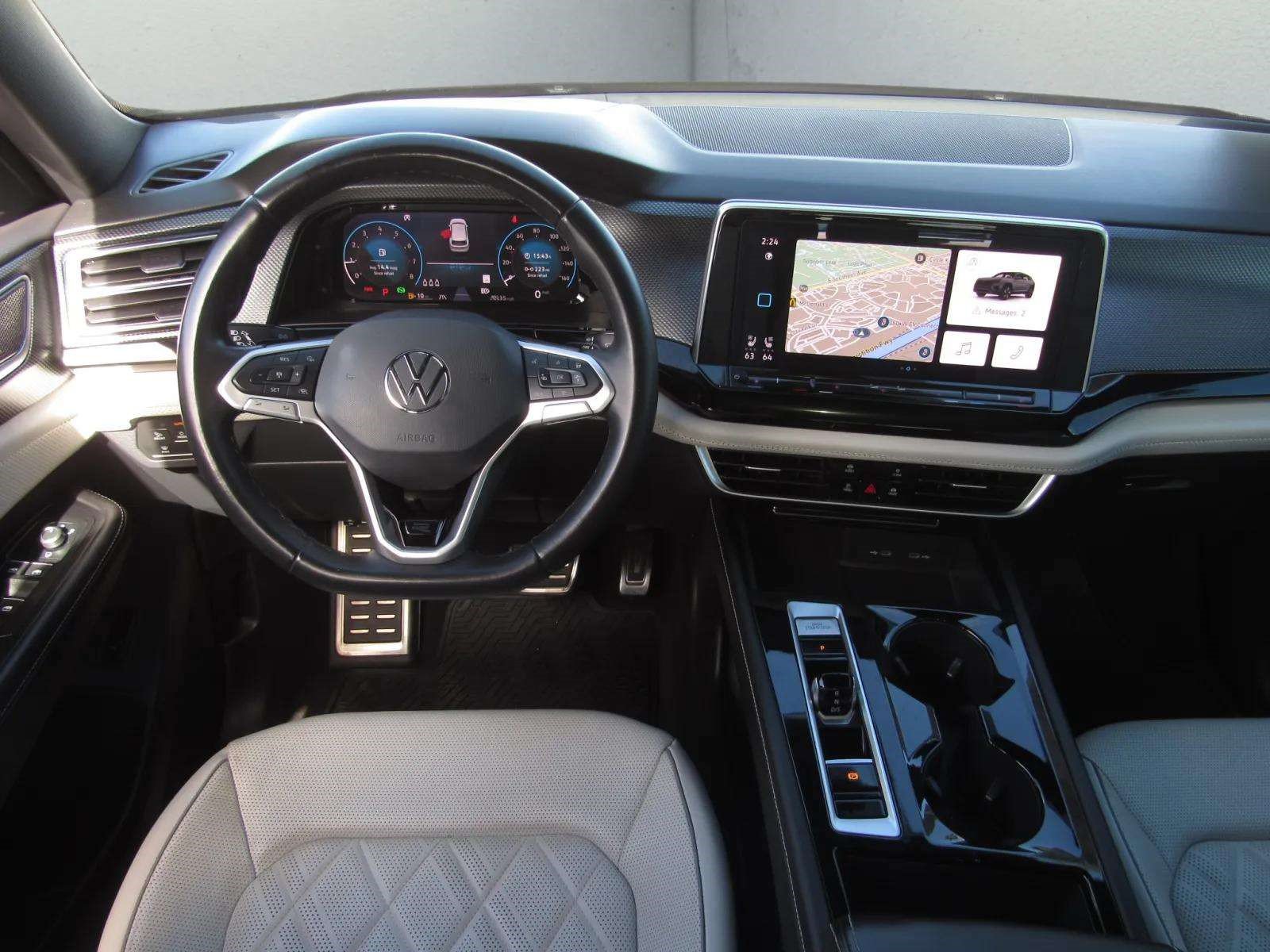 Used 2024 Volkswagen Atlas Cross Sport SEL Premium R-Line AWD/4WD image 17