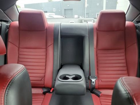 Used 2014 Dodge Challenger SXT RWD image 24