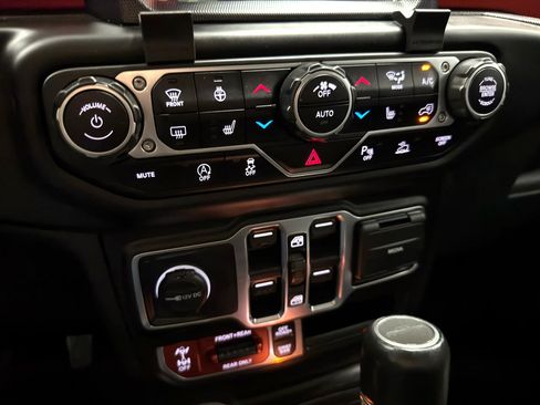 Used 2021 Jeep Gladiator Rubicon image 23