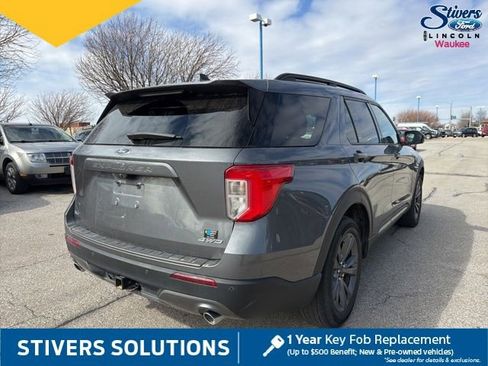 Used 2023 Ford Explorer XLT w/ Equipment Group 202A image 5