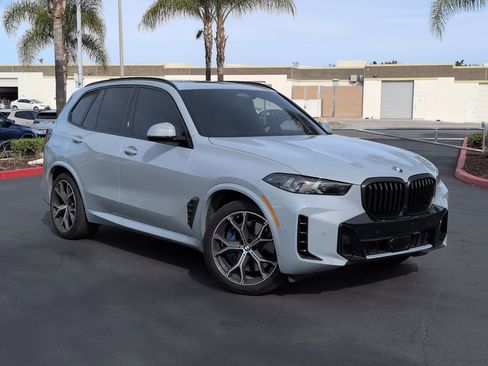 Used 2026 BMW X5 xDrive50e w/ Executive Package image 2