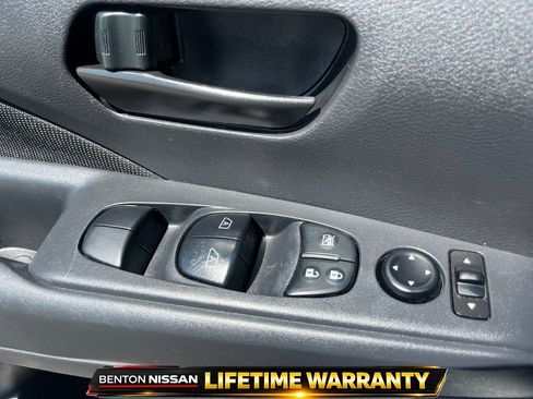 Used 2024 Nissan Kicks S FWD image 12