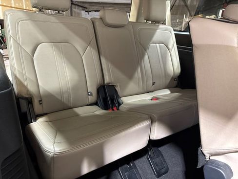 Used 2024 Ford Expedition Max Limited image 30