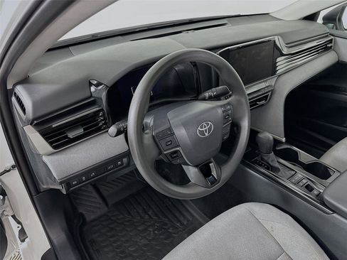 Used 2025 Toyota Camry LE image 23