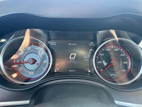 Used 2022 Dodge Charger SXT w/ Leather Interior Group image 8