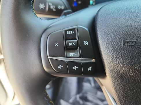 Used 2025 Ford Maverick Lobo AWD/4WD image 22
