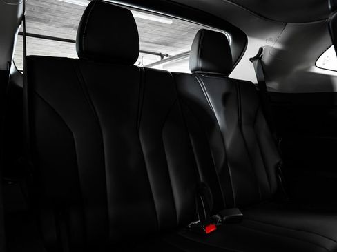 Certified 2024 Acura MDX FWD w/ Technology Package image 32