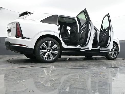 New 2025 Cadillac Escalade IQ Luxury 1 image 71