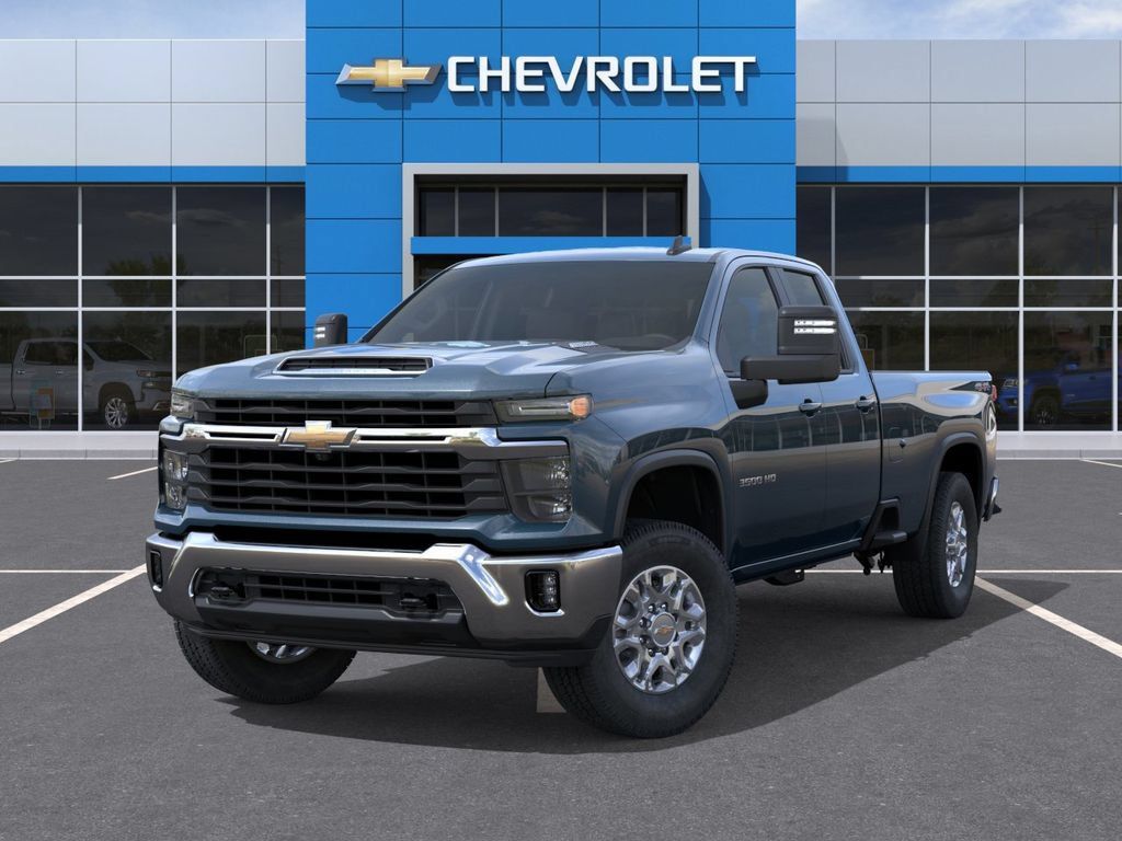 New 2026 Chevrolet Silverado 3500 LT AWD/4WD image 7