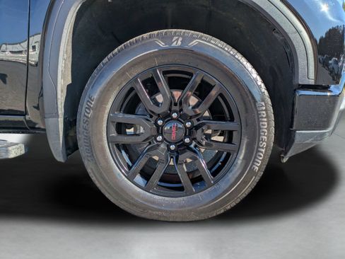 Used 2025 GMC Sierra 1500 Elevation w/ LPO, Elevation Black Package AWD/4WD image 31