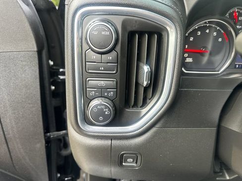 Used 2023 Chevrolet Silverado 2500 LT w/ Z71 Off-Road Package AWD/4WD image 27