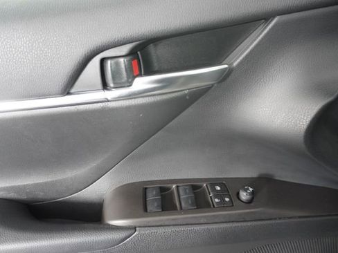 Used 2024 Toyota Camry SE w/ Convenience Package image 20