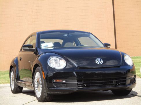 Used 2015 Volkswagen Beetle 1.8T FWD image 96