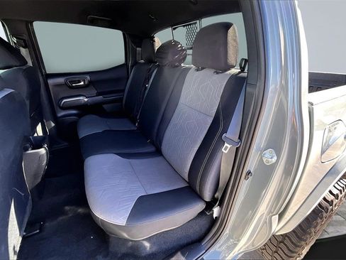 Used 2023 Toyota Tacoma TRD Off-Road image 28