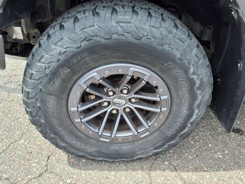 Used 2019 Ford F150 Raptor w/ Equipment Group 802A Luxury image 21