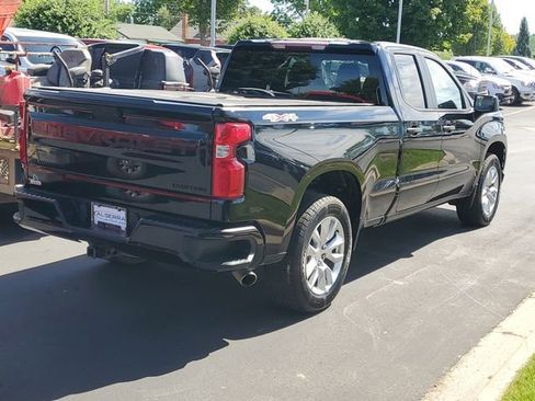 Certified 2020 Chevrolet Silverado 1500 Custom w/ Custom Value Package AWD/4WD image 4