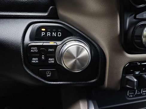 Used 2021 RAM 1500 Laramie AWD/4WD image 17