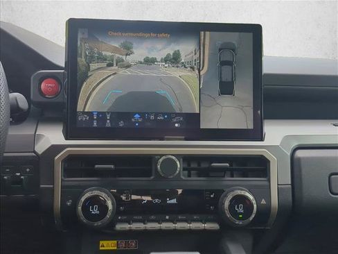 Certified 2024 Toyota Tacoma TRD Off-Road w/ TRD Off Road Premium Package AWD/4WD image 16