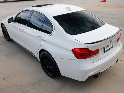 Used 2017 BMW 340i xDrive Sedan image 10