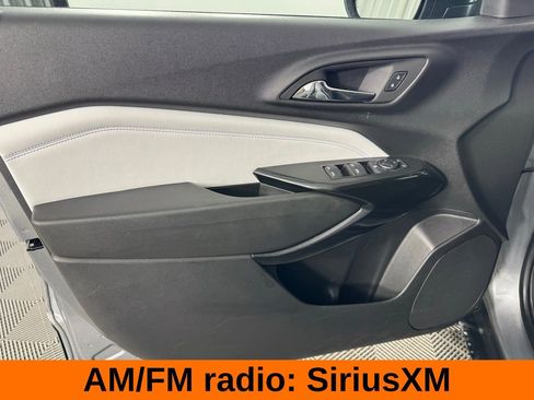 Used 2025 Chevrolet Trax LT image 10