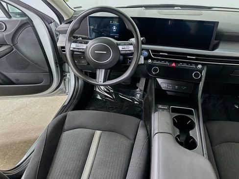 Used 2025 Hyundai Sonata SEL FWD image 17
