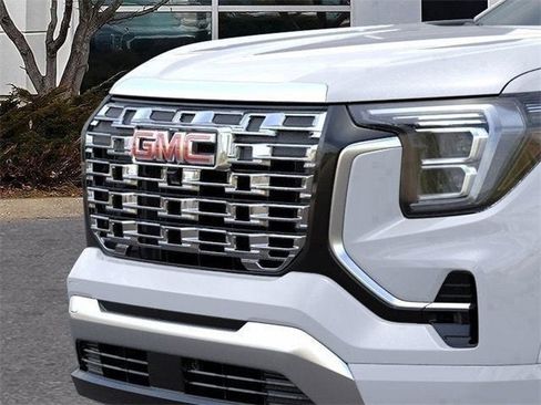 New 2026 GMC Terrain Denali image 13