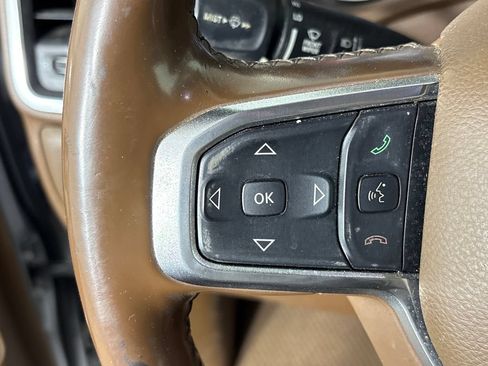 Used 2019 RAM 1500 Laramie AWD/4WD image 19