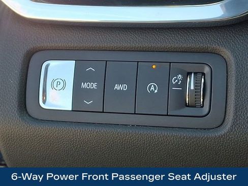 Used 2025 GMC Acadia Denali w/ LPO, Floor Liner Package image 9