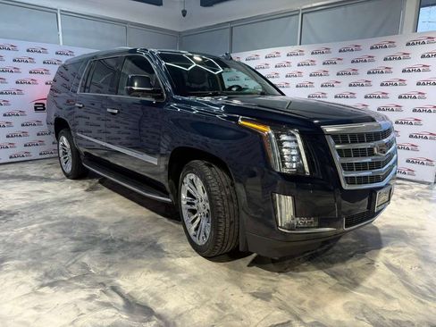 Used 2019 Cadillac Escalade ESV Luxury w/ LPO, Radiant Package image 5