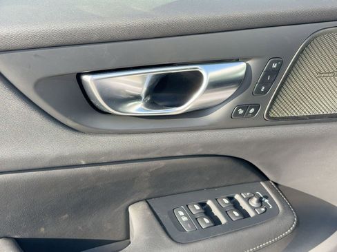 Certified 2026 Volvo V60 B5 Cross Country Ultra image 13