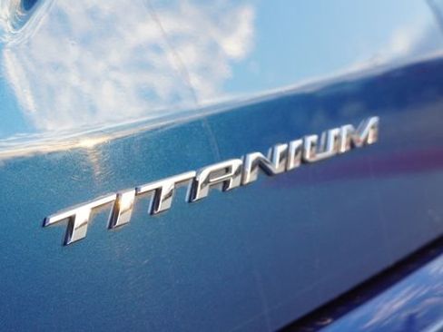 Used 2024 Ford Edge Titanium image 13