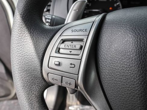 Used 2013 Nissan Altima 3.5 S FWD image 18