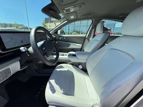 Certified 2025 Hyundai Ioniq 6 Limited RWD image 13