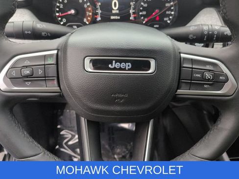 Used 2023 Jeep Compass Latitude AWD/4WD image 11