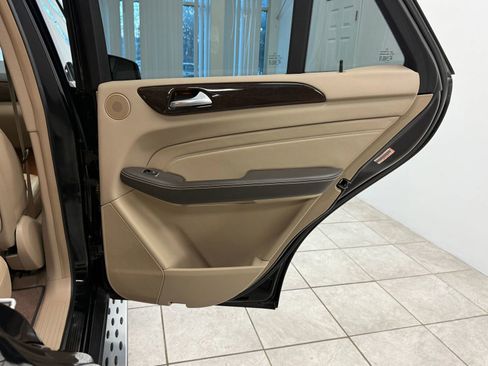 Used 2013 Mercedes-Benz ML 350 2WD image 19