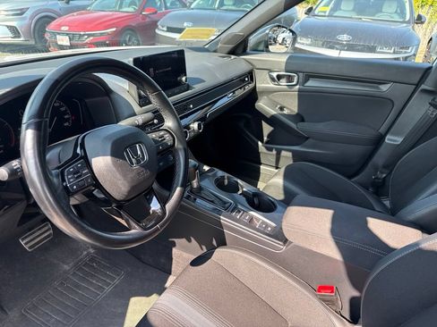 Used 2023 Honda Civic Sport image 16