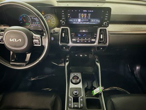 Used 2022 Kia Sorento S image 27