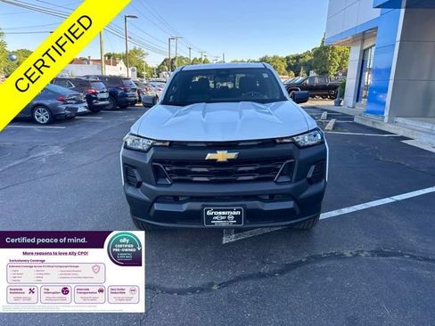 Used 2026 Chevrolet Colorado W/T RWD image 3