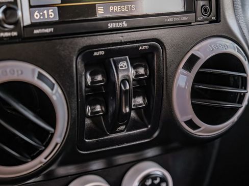 Used 2015 Jeep Wrangler Unlimited Sahara w/ Quick Order Package 24X image 25