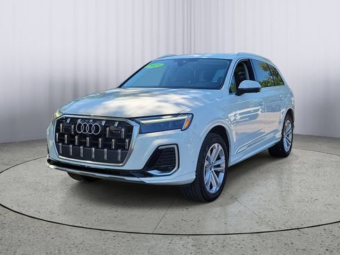 Used 2025 Audi Q7 3.0T Premium Plus AWD/4WD image 9