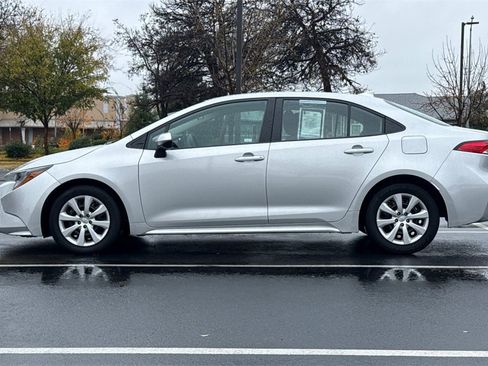Used 2024 Toyota Corolla LE image 13