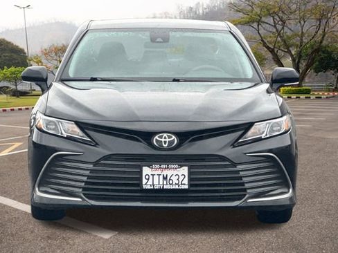 Used 2023 Toyota Camry LE image 9