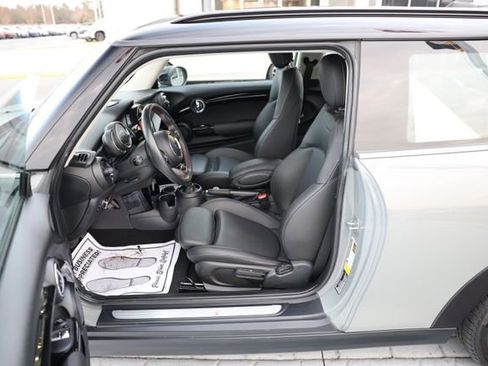 Used 2020 MINI Cooper S image 12