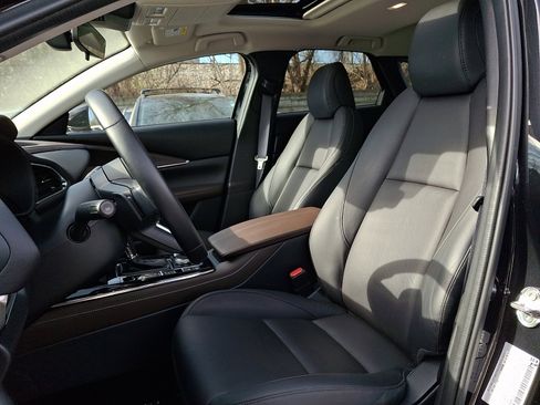 Certified 2023 MAZDA CX-30 AWD 2.5 S w/ Premium Package image 12