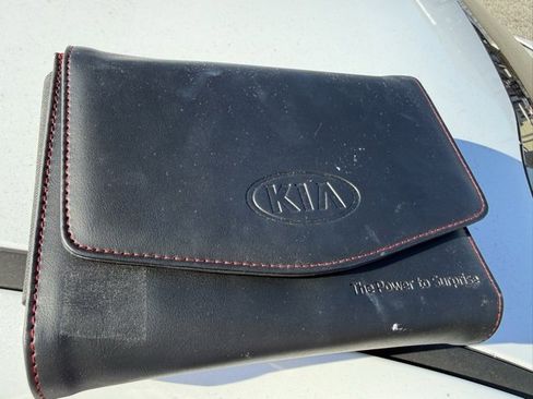 Used 2016 Kia Optima LX image 10