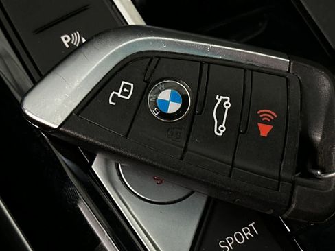 Used 2024 BMW 230i Coupe w/ Convenience Package image 28