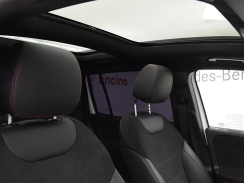 Used 2023 Mercedes-Benz GLB 250 image 18